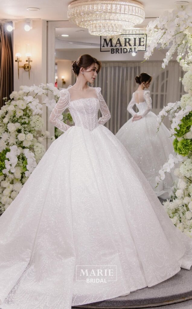 Ball Gown Dress – L90