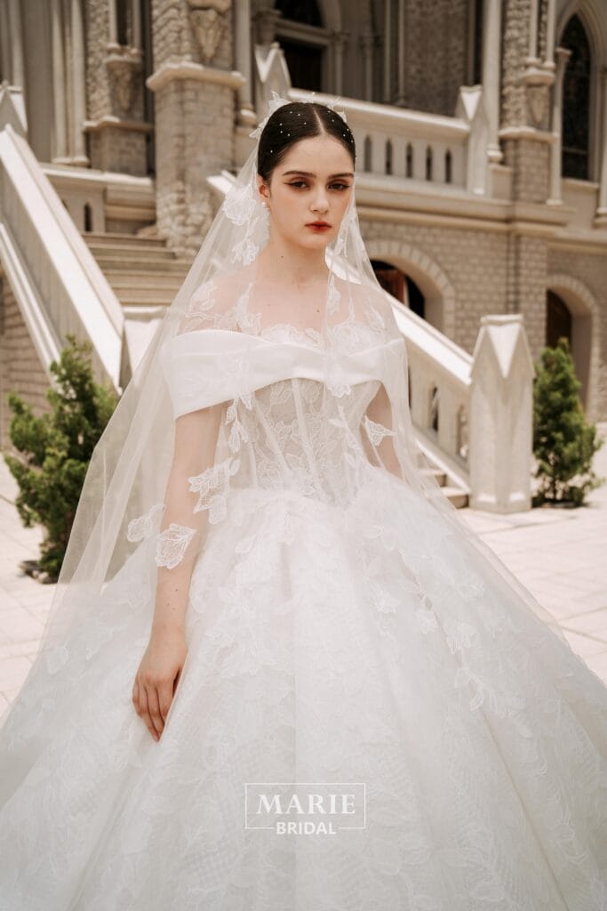 Ball Gown Dress – L80