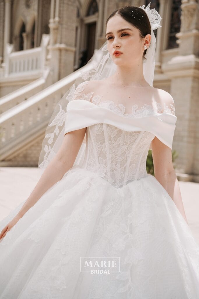 Ball Gown Dress – L80