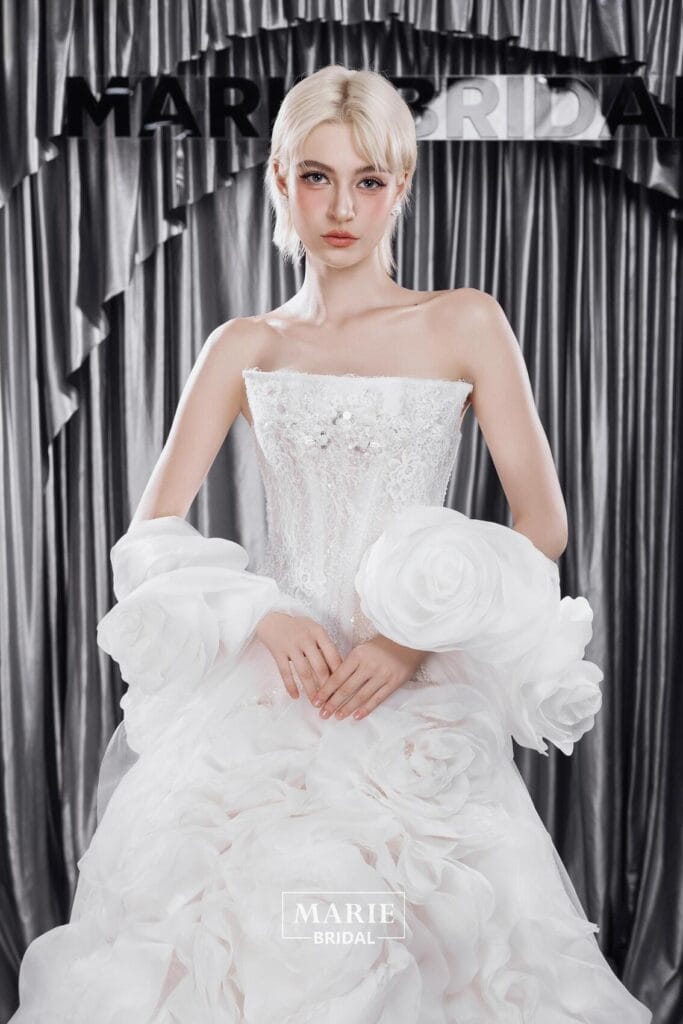 Wedding Dress – L167 + choàng