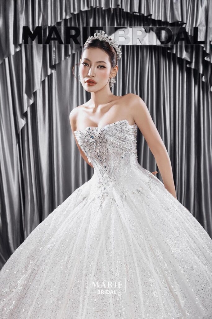 JESSICA ANH – S57
