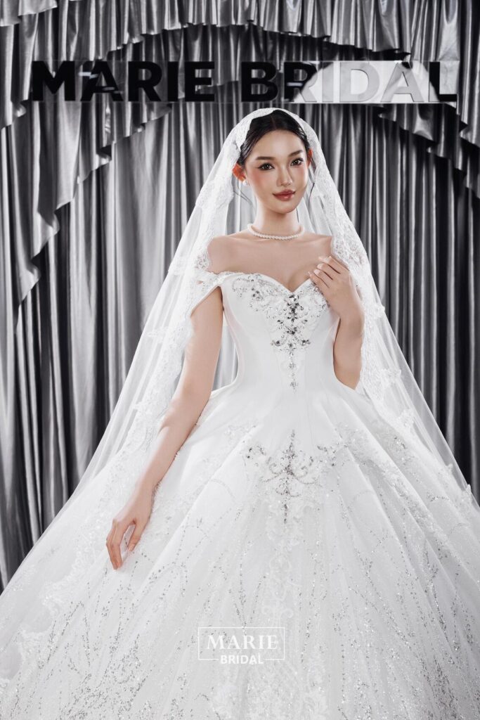 Bé Quyên – LM