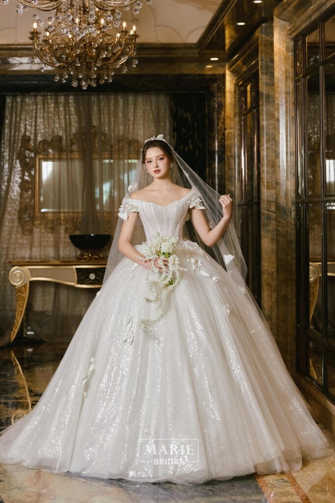 Ball Gown Dress – LM + lúp hoa lan