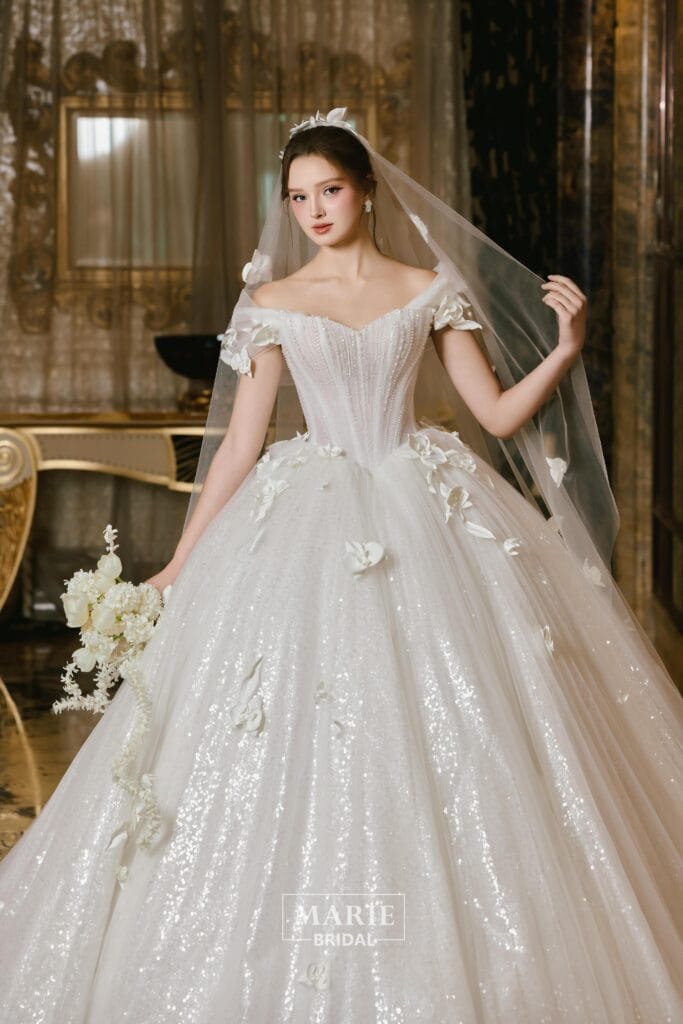 Ball Gown Dress – LM + lúp hoa lan