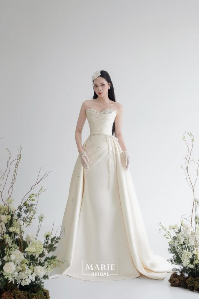 Wedding Dress – DL + Tà