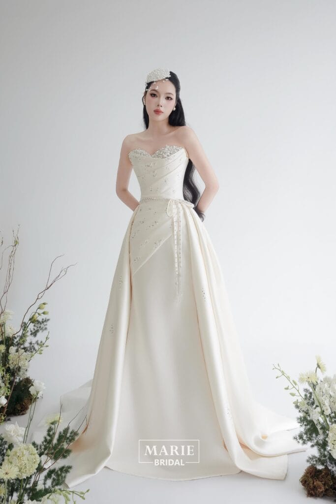 Wedding Dress – DL + Tà