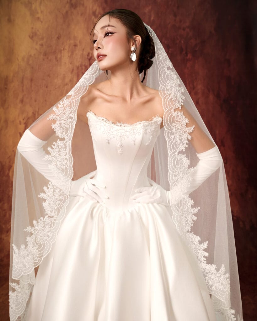 Wedding Dress – L