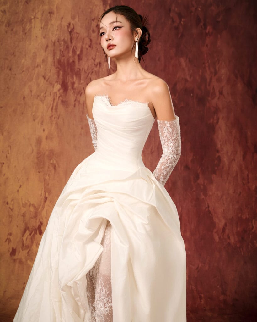 Wedding Dress – L + bao tay